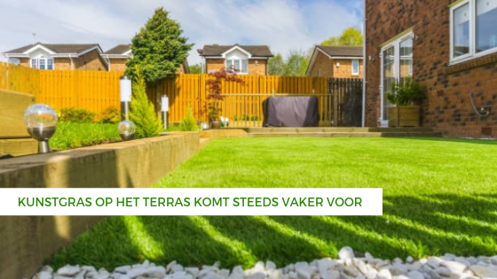 Kunstgras op het terras komt steeds vaker voor